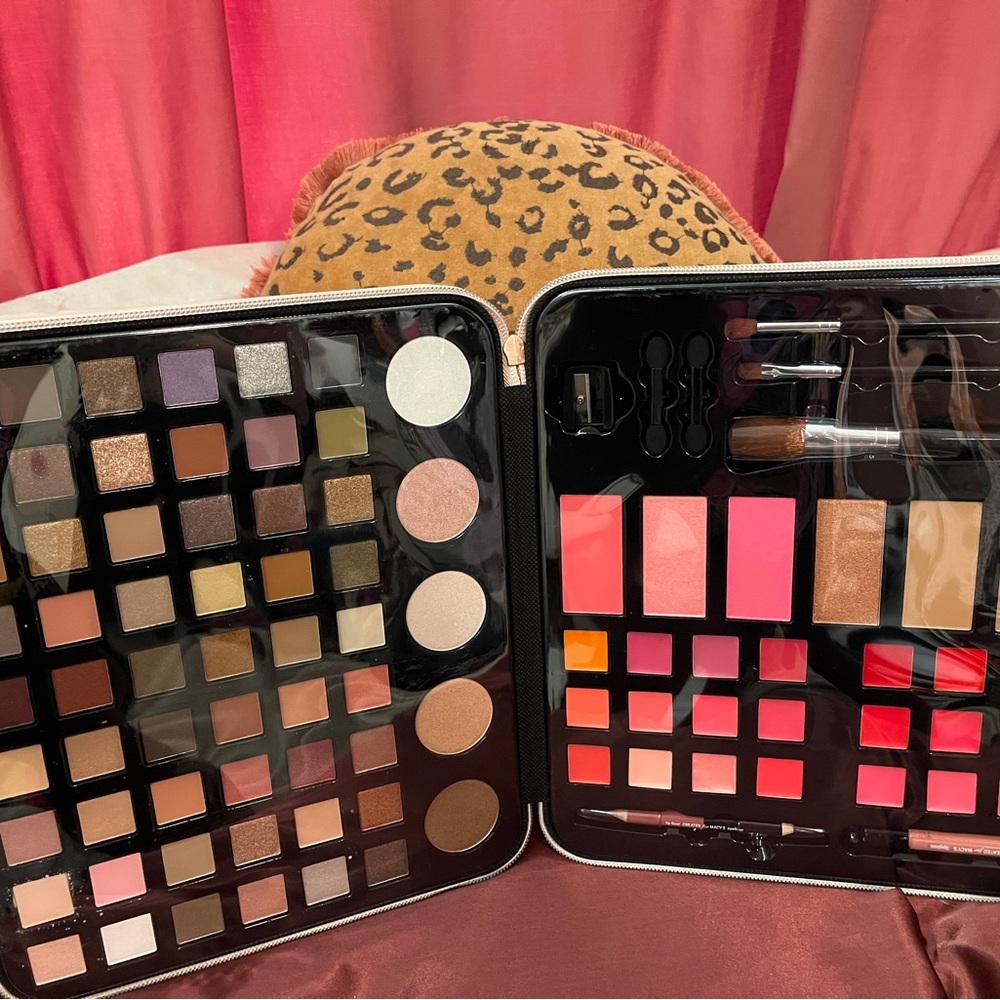 Makeup Sampler